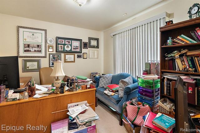 1719 Hickory Bark Lane, Bloomfield Hills, MI 48304