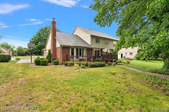 1719 Hickory Bark Lane, Bloomfield Hills, MI 48304
