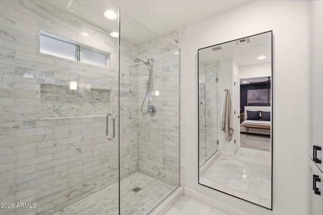 2115 E STATE Avenue, Phoenix, AZ 85020