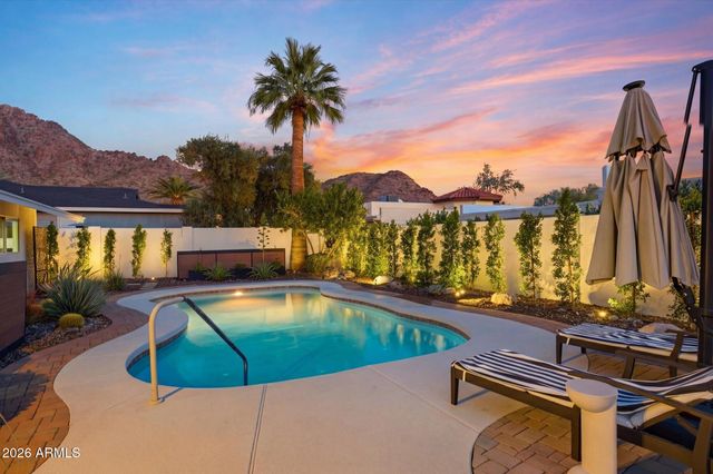 2115 E STATE Avenue, Phoenix, AZ 85020