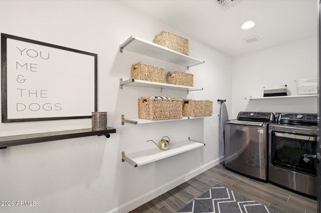 2115 E STATE Avenue, Phoenix, AZ 85020