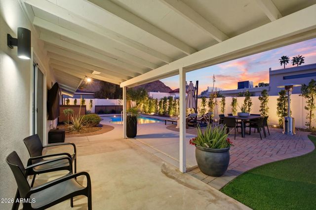 2115 E STATE Avenue, Phoenix, AZ 85020