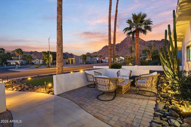 2115 E STATE Avenue, Phoenix, AZ 85020