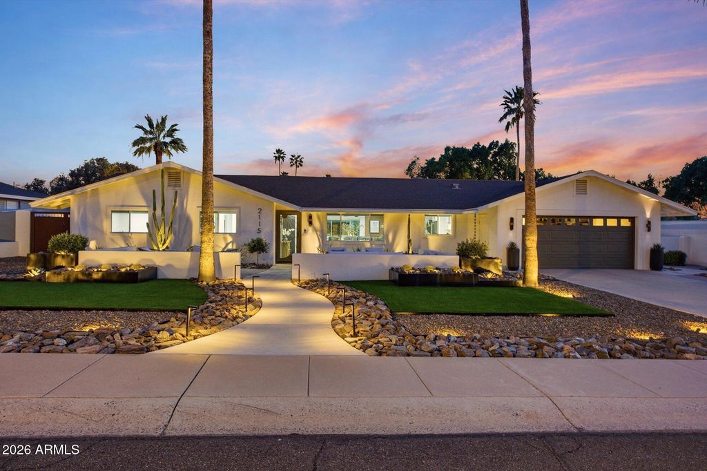 2115 E STATE Avenue, Phoenix, AZ 85020