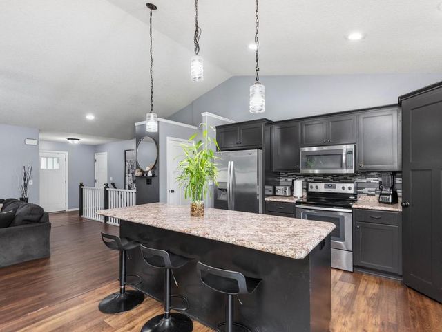1180 Farmers Lane, Belle Plaine, MN 56011