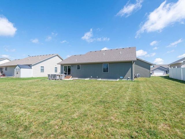 1180 Farmers Lane, Belle Plaine, MN 56011