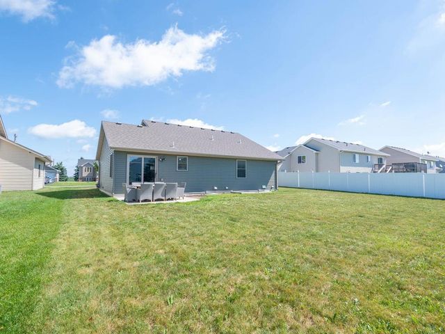 1180 Farmers Lane, Belle Plaine, MN 56011