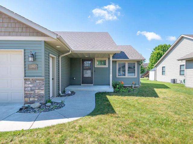 1180 Farmers Lane, Belle Plaine, MN 56011