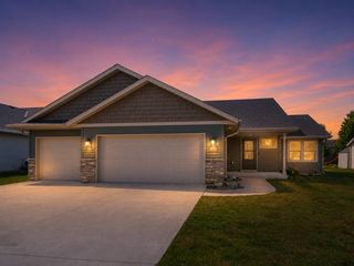 1180 Farmers Lane, Belle Plaine, MN 56011