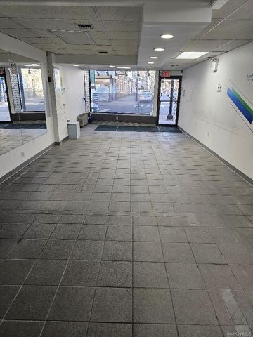 86-20 Jamaica Avenue, Woodhaven, NY 11421