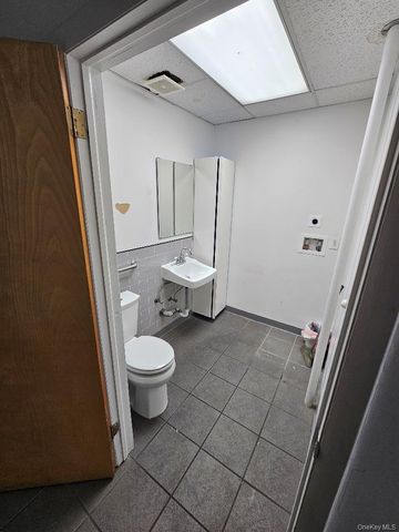 86-20 Jamaica Avenue, Woodhaven, NY 11421