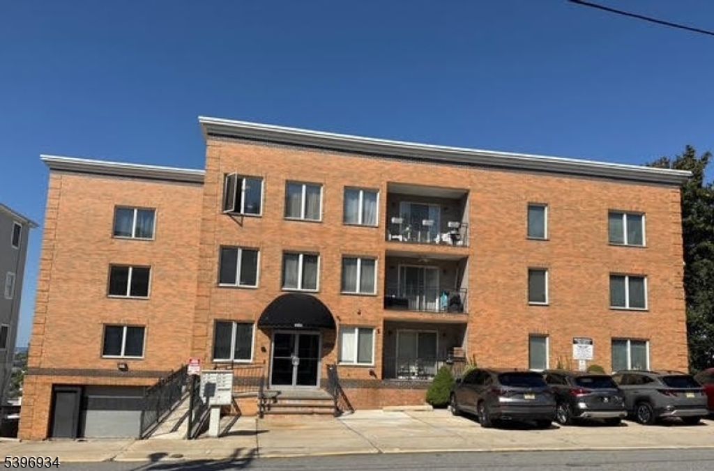 4401 Smith Ave 2A, North Bergen Twp., NJ 07047