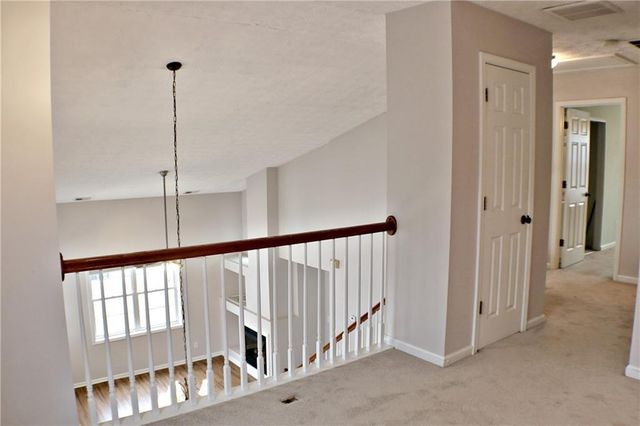 383 Windcroft NW Circle, Acworth, GA 30101