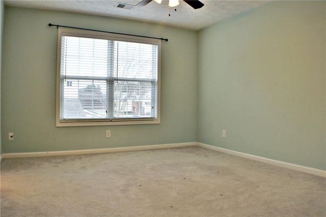 383 Windcroft NW Circle, Acworth, GA 30101