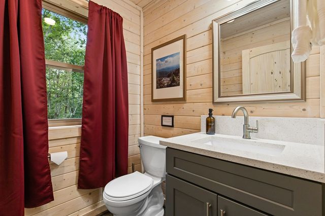 320 Hickory Ridge Drive, Cleveland, GA 30528