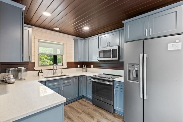 320 Hickory Ridge Drive, Cleveland, GA 30528