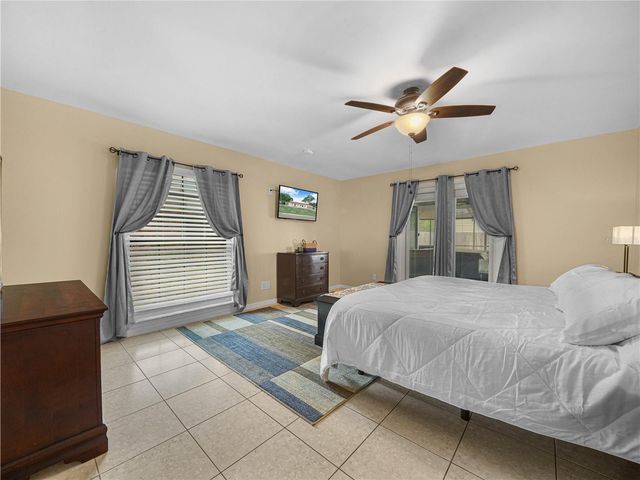 4615 KINGS POINT COURT, Lakeland, FL 33813