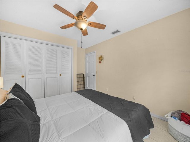 4615 KINGS POINT COURT, Lakeland, FL 33813