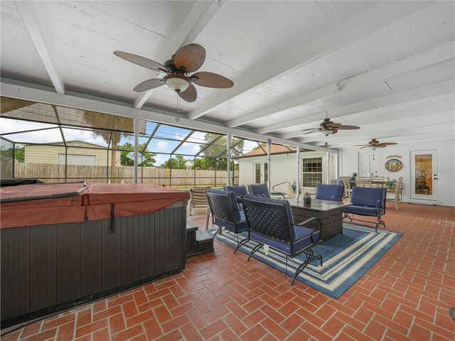 4615 KINGS POINT COURT, Lakeland, FL 33813