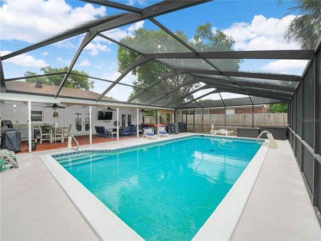 4615 KINGS POINT COURT, Lakeland, FL 33813