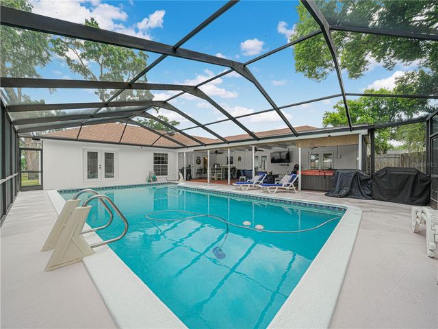 4615 KINGS POINT COURT, Lakeland, FL 33813