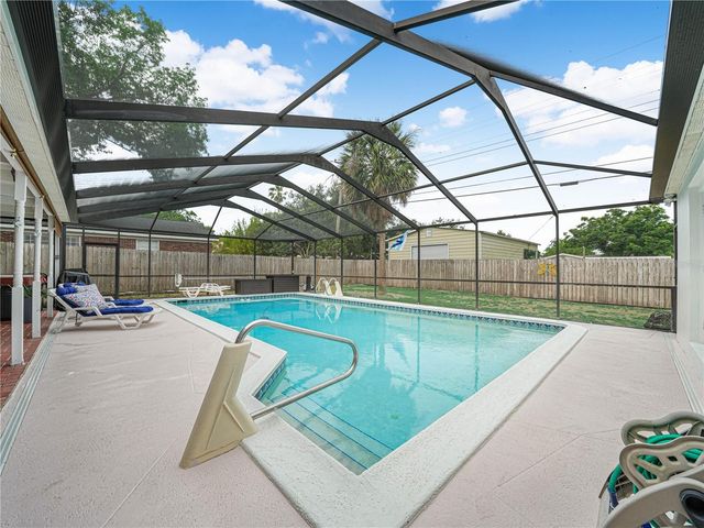 4615 KINGS POINT COURT, Lakeland, FL 33813