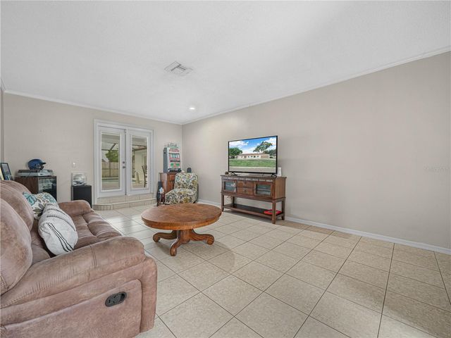 4615 KINGS POINT COURT, Lakeland, FL 33813