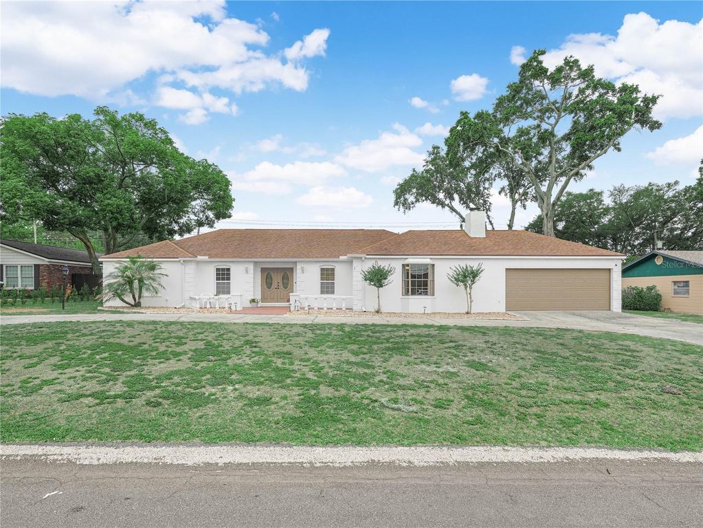 4615 KINGS POINT COURT, Lakeland, FL 33813