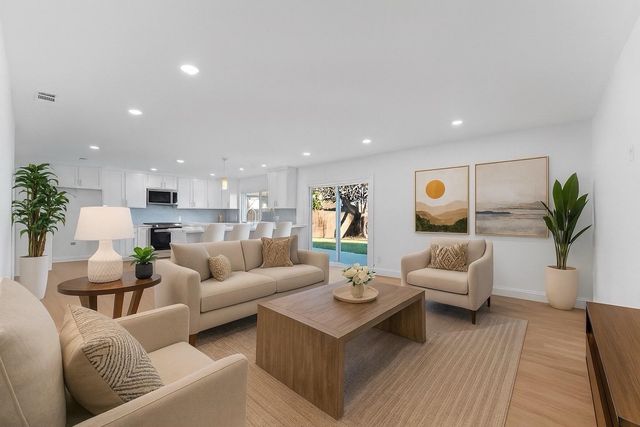 1528 W Spring Creek Parkway, Plano, TX 75023