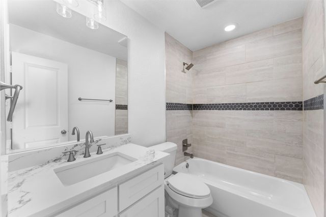 1528 W Spring Creek Parkway, Plano, TX 75023