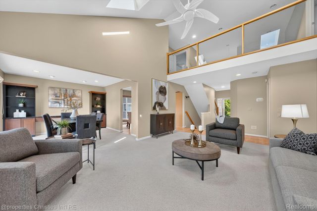 237 Winslow Circle, Commerce Charter Township, MI 48390