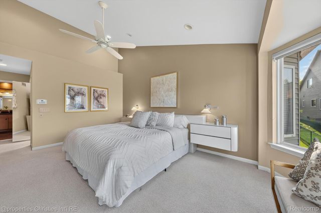 237 Winslow Circle, Commerce Charter Township, MI 48390