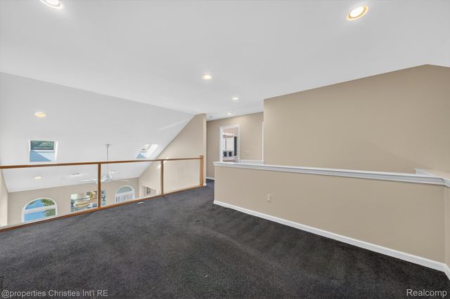 237 Winslow Circle, Commerce Charter Township, MI 48390
