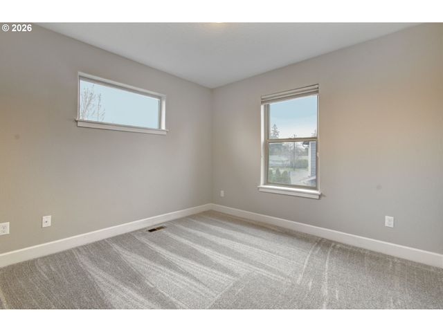 6529 Se REEDWAY St, Portland, OR 97206