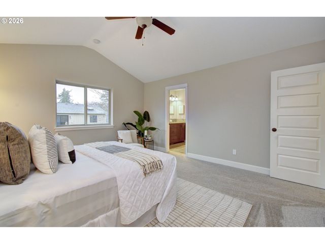 6529 Se REEDWAY St, Portland, OR 97206