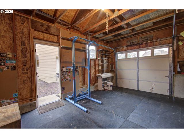 6529 Se REEDWAY St, Portland, OR 97206