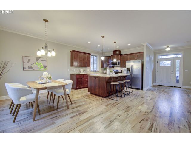 6529 Se REEDWAY St, Portland, OR 97206