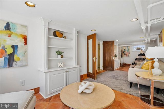 4714 HUNT AVE, Chevy Chase, MD 20815