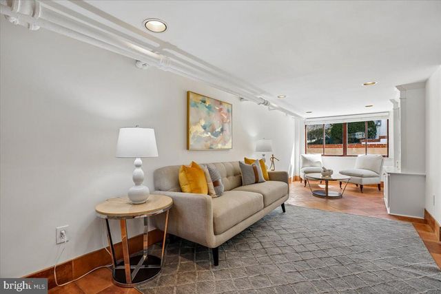 4714 HUNT AVE, Chevy Chase, MD 20815