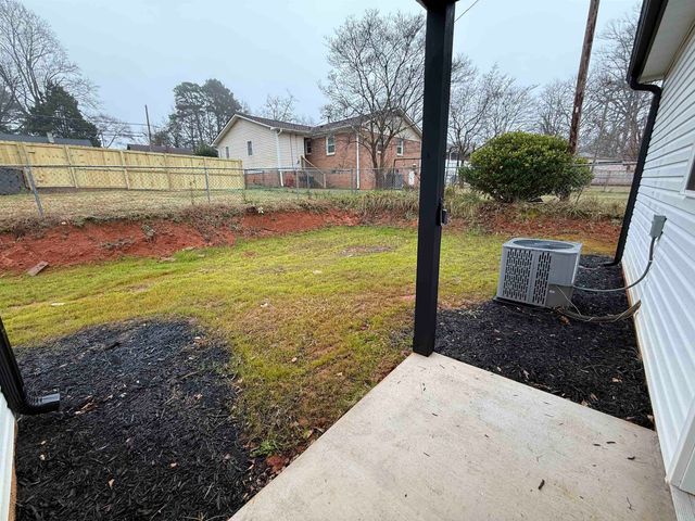 476 Stewart St., Spartanburg, SC 29306