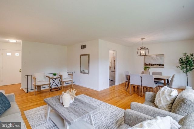 5613 SHARON DR, Glen Arm, MD 21057