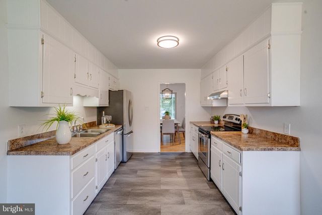 5613 SHARON DR, Glen Arm, MD 21057