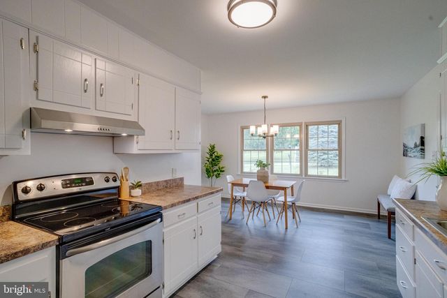 5613 SHARON DR, Glen Arm, MD 21057