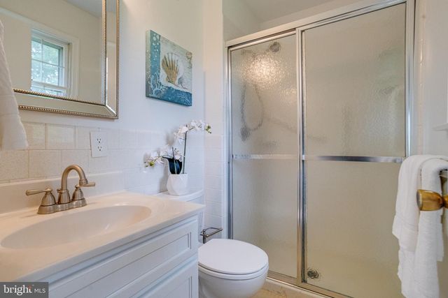 5613 SHARON DR, Glen Arm, MD 21057