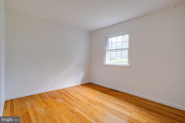 5613 SHARON DR, Glen Arm, MD 21057