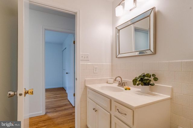 5613 SHARON DR, Glen Arm, MD 21057