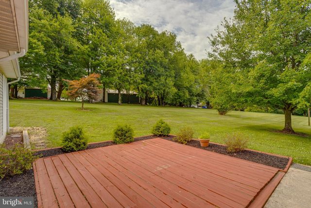 5613 SHARON DR, Glen Arm, MD 21057