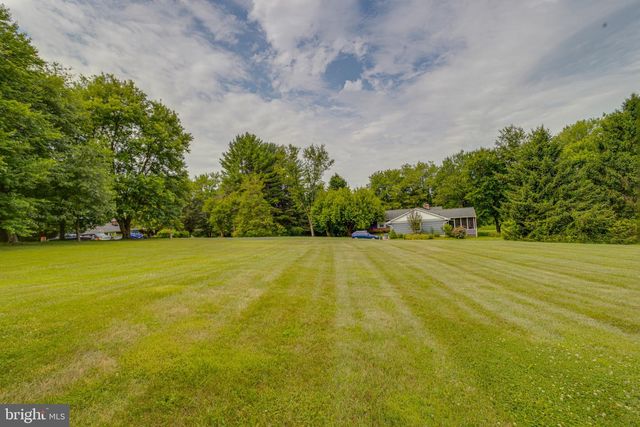 5613 SHARON DR, Glen Arm, MD 21057