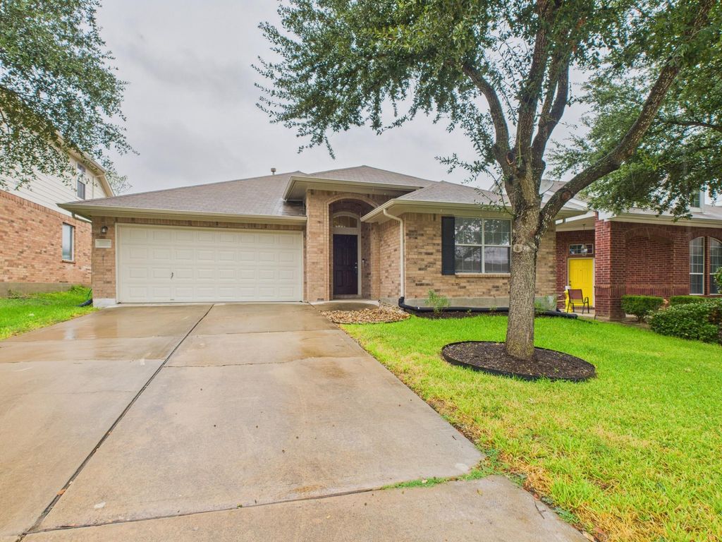 1691 Stone Rim LOOP, Buda, TX 78610