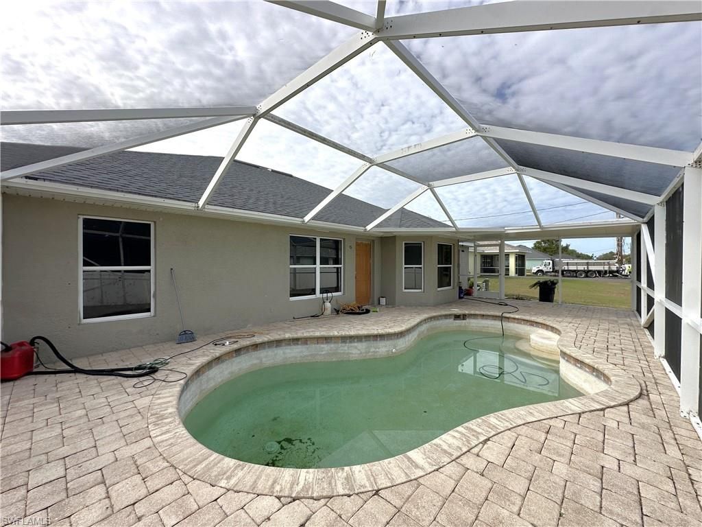 Image 12 of property listing at 331 NE 23rd ST, Cape Coral, FL 33909